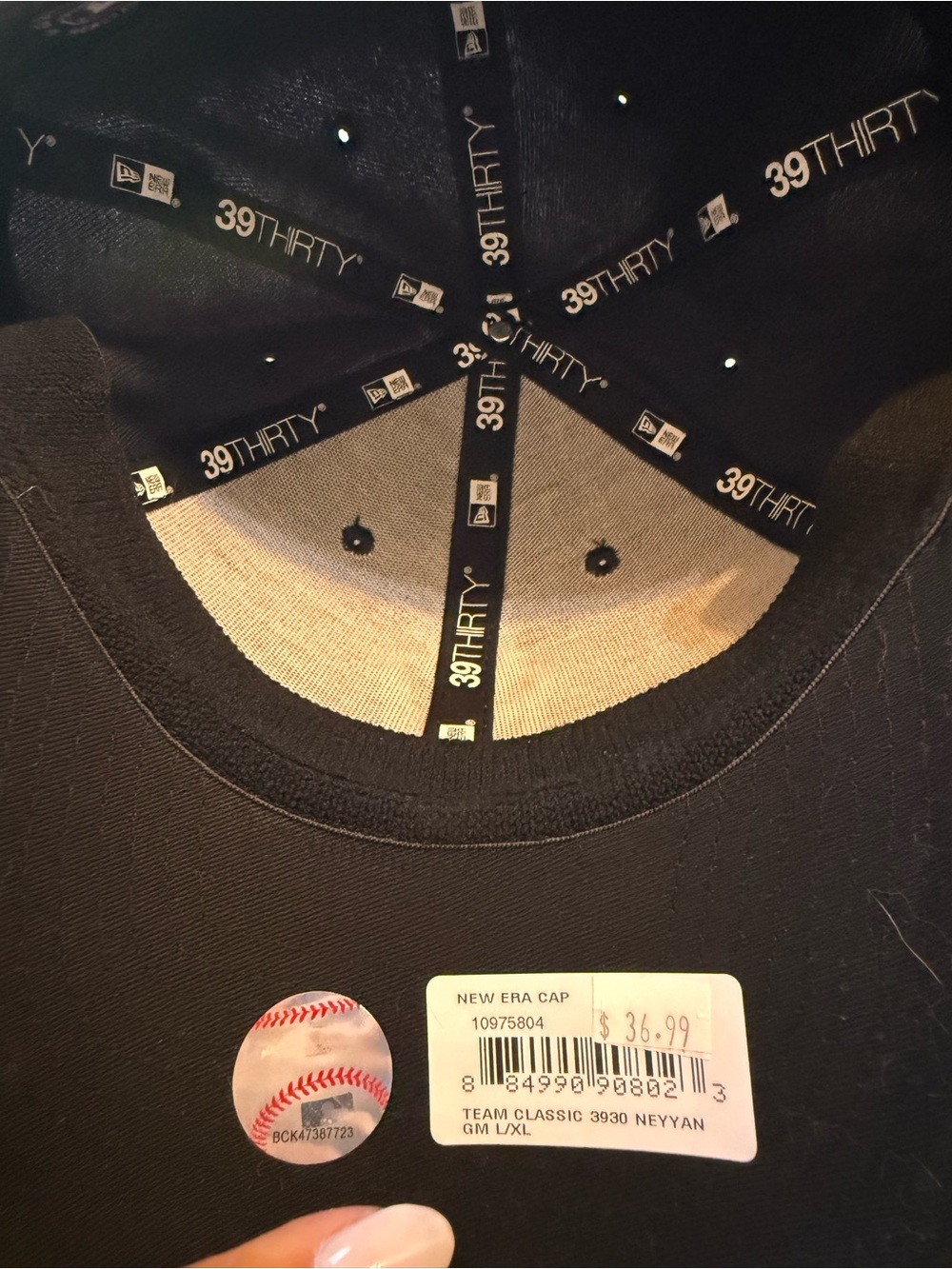 New Era Navy and White New York Yankees Stretch-Fit Cap size L-XL - Picture 3 of 3